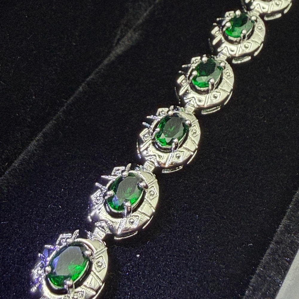 Silver Emerald Oval Halo Bracelet - Picture 2 of 8